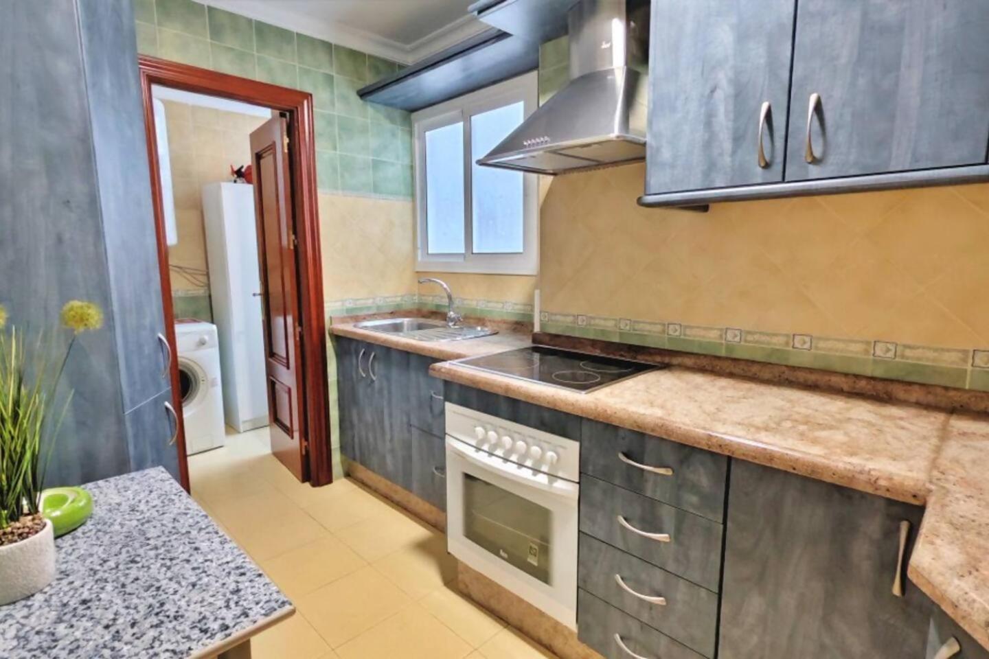 Apartamento Paseo Larios Torre Del Mar Luaran gambar