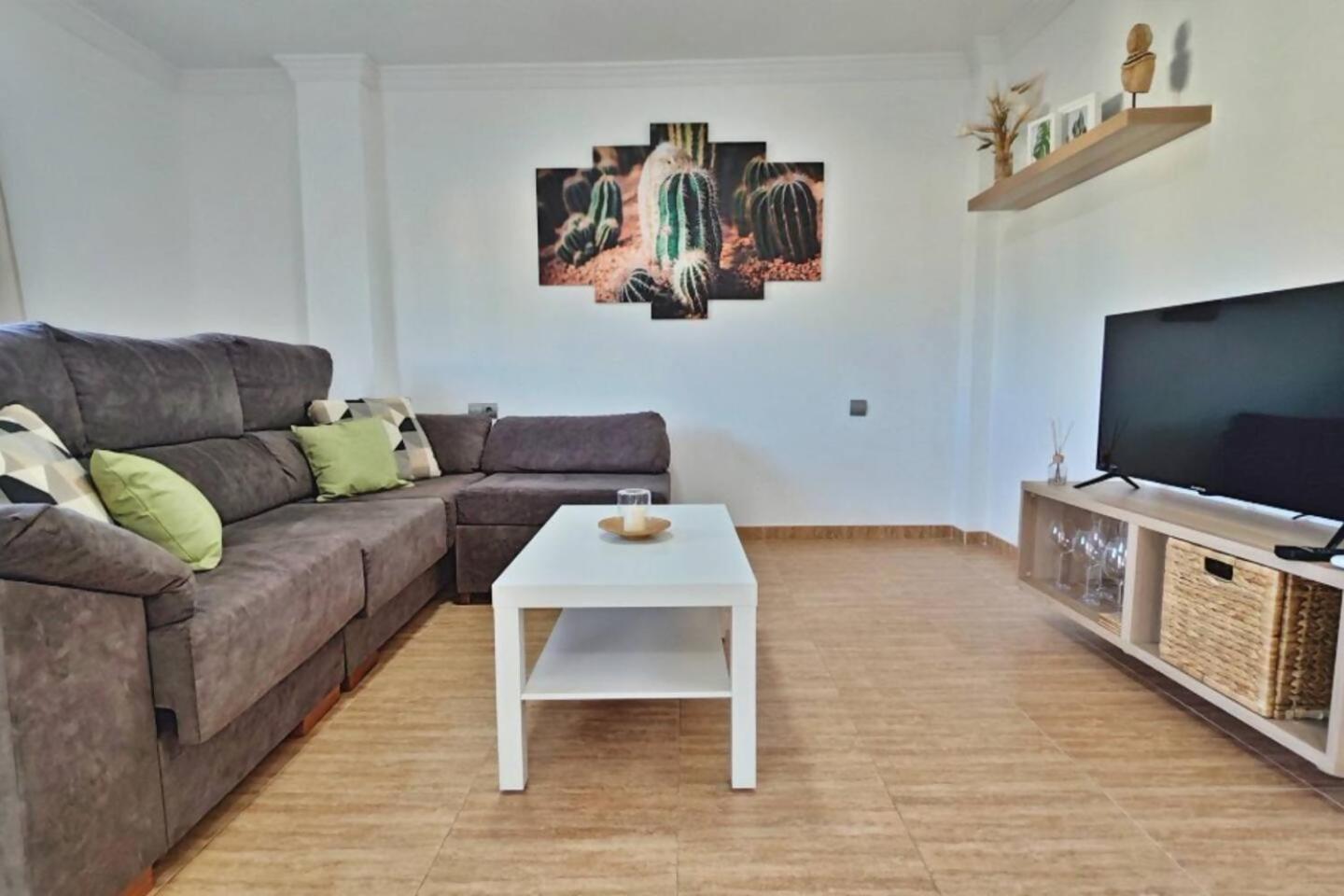 Apartamento Paseo Larios Torre Del Mar Luaran gambar